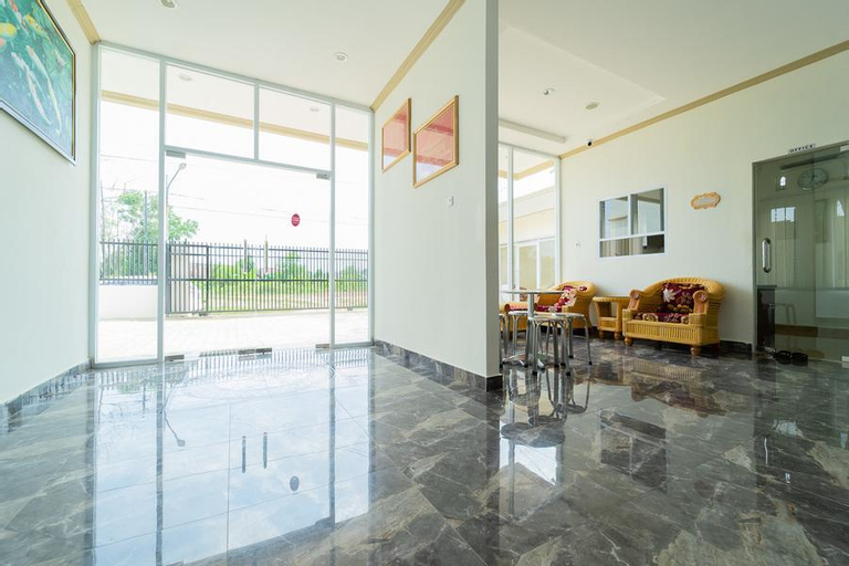 Public Area 1, Formerly RedDoorz near Griya Agung Palembang, Palembang