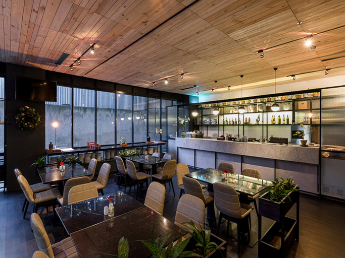 Food & Drinks 5, Park5 Cilandak, South Jakarta