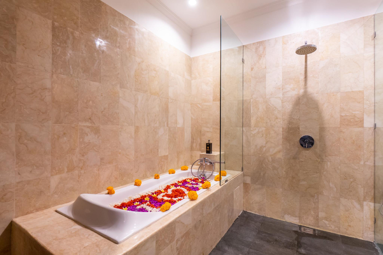 Bathroom 5, Villa Sonia Bisma, Gianyar