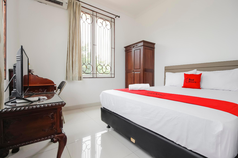 Bedroom, RedDoorz @ Permata Sari Karawaci, Tangerang