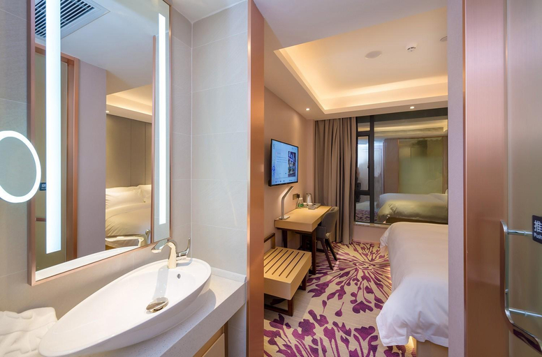 Bathroom 4, Lavande Hotels Yingde Yingzhou Avenue, Qingyuan