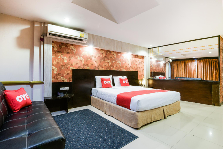 Bedroom 4, Tez Palace Hotel, Pattaya