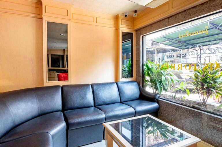 Public Area 2, Woodlands Inn, Bang Rak