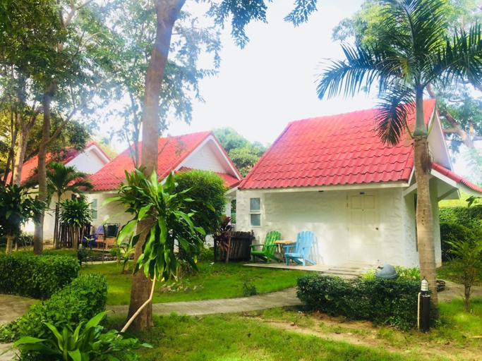Exterior & Views 2, Bayview Beach Resort Baan Grood, Bang Saphan
