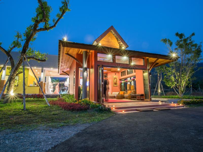 Exterior & Views 1, Sankamphaenglakeview Resort, San Kamphaeng