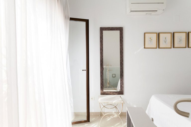 Bathroom 5, Libere Seville Plaza Nueva, Sevilla