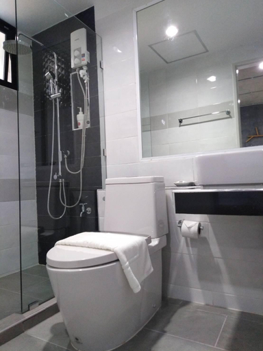 Bathroom 4, M1 Maharaj, Muang Nakhon Si Thammarat