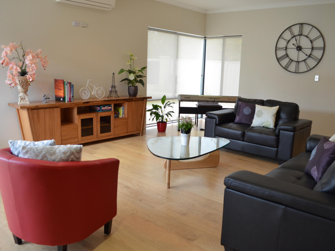 Public Area, Ellard Bed and Breakfast, Belmont