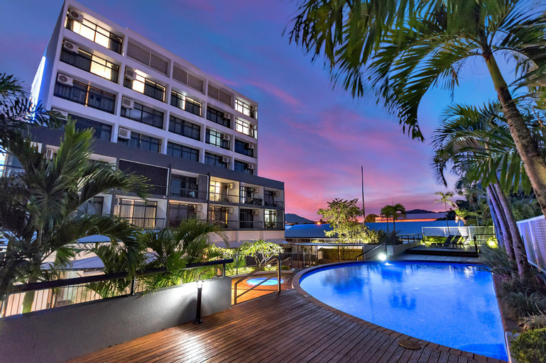 Sport & Beauty 3, Sunshine Tower Hotel, Cairns