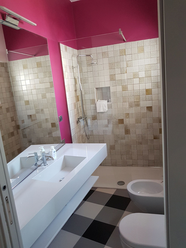 Bathroom 2, B&B Villa Sant'Angelo, Taranto