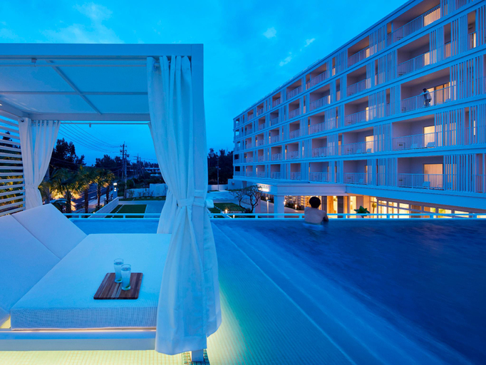 Sport & Beauty 2, LOISIR Living Suites SERAGAKI, Onna