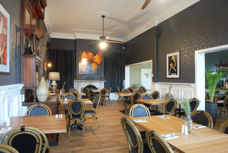 Food & Drinks 5, The Grand Hotel Healesville, Yarra Ranges - North