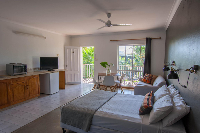 Public Area 2, Motel Nomad, Cairns
