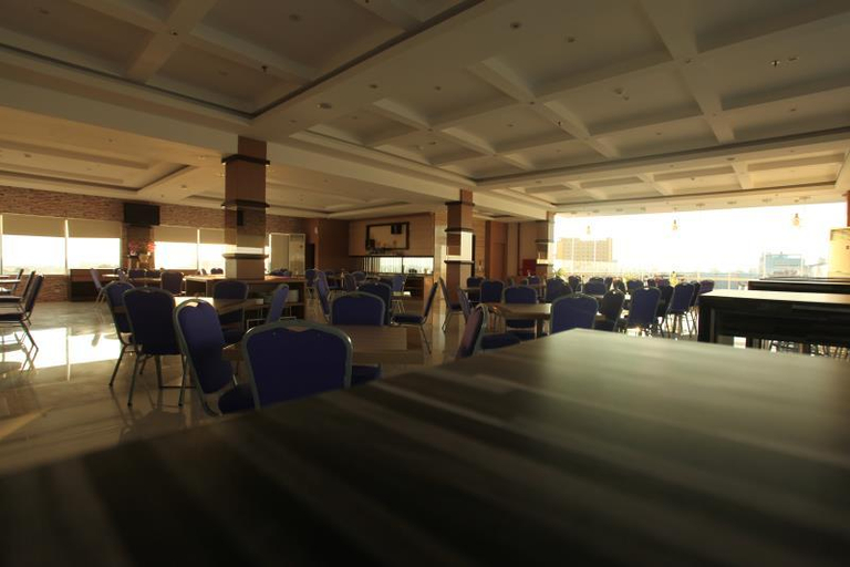 Public Area 3, W Three Premier Hotel Makassar ( Formerly Lariz W Three Hotel ), Makassar