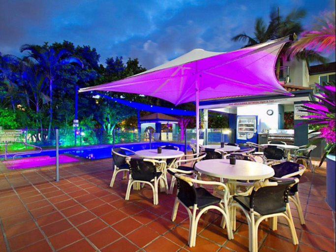 Food & Drinks, Santana Resort, Gold Coast