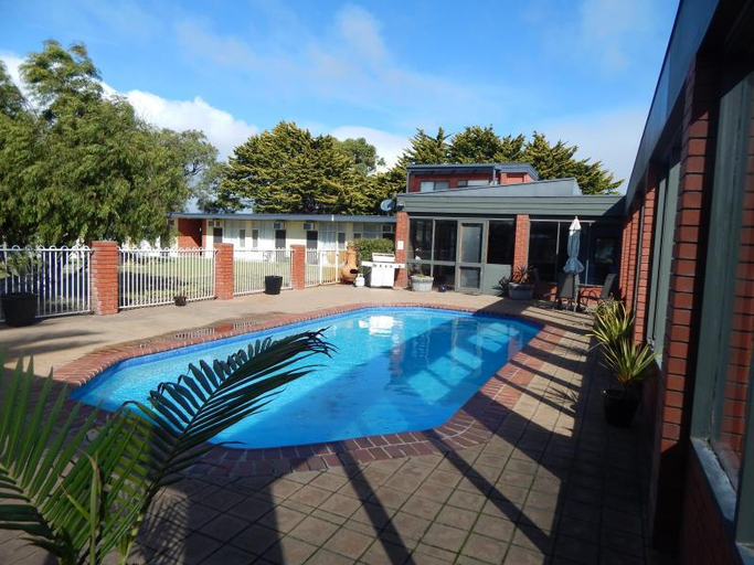 Sport & Beauty, Kingston Lobster Motel, Kingston