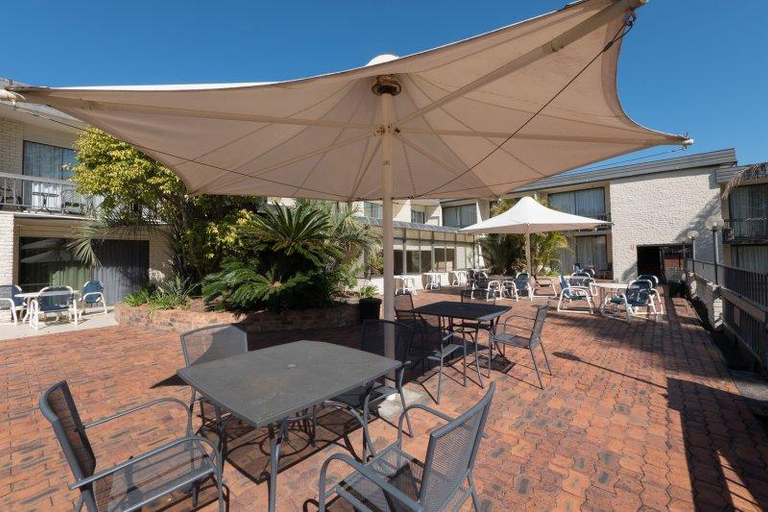 Exterior & Views 2, El Lago Waters Motel, Wyong - South and West