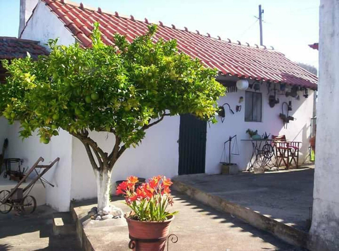 House With 3 Bedrooms in Alcobaça, With Wonderful Mountain View, Priva, Alcobaça