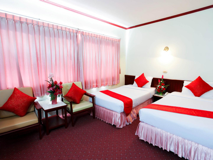 Bedroom 1, Chumphon Palace Hotel, Muang Chumphon