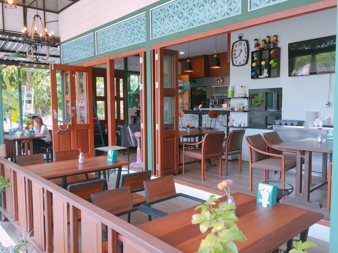 Food & Drinks 5, Sunday J Resort & Restaurant, Muang Chon Buri