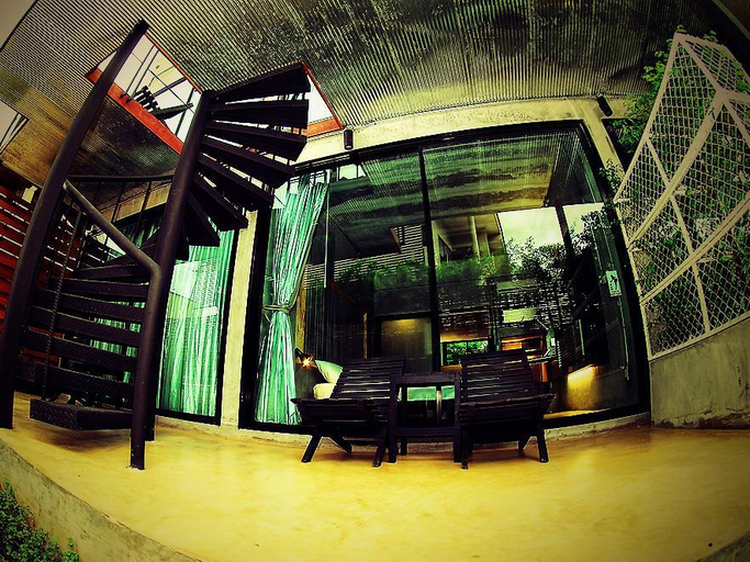 Exterior & Views 2, BED STOP Hotel Chiangmai, Muang Chiang Mai