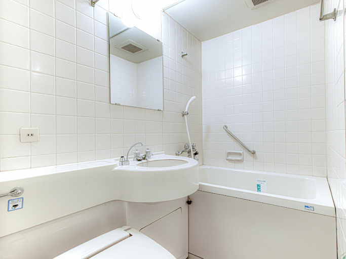 Bathroom 4, APA Hotel Marugame Ekimae Odori, Marugame