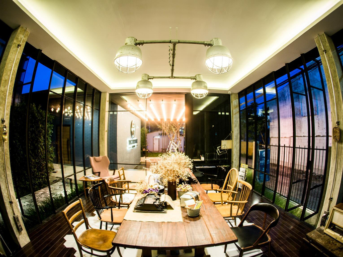 Food & Drinks 5, The Restro, Hua Hin