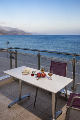 Food & Drinks 5, Paleochora Elizabeth Apartments, Crete