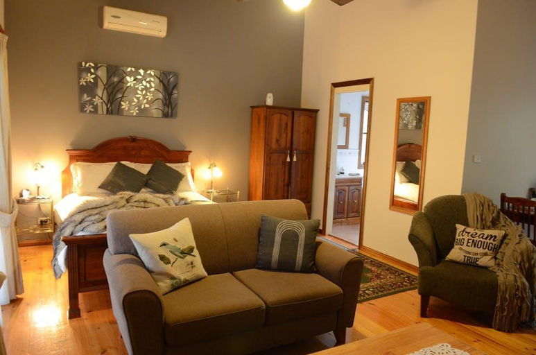 Others 5, Glenview Retreat, Cardinia - North