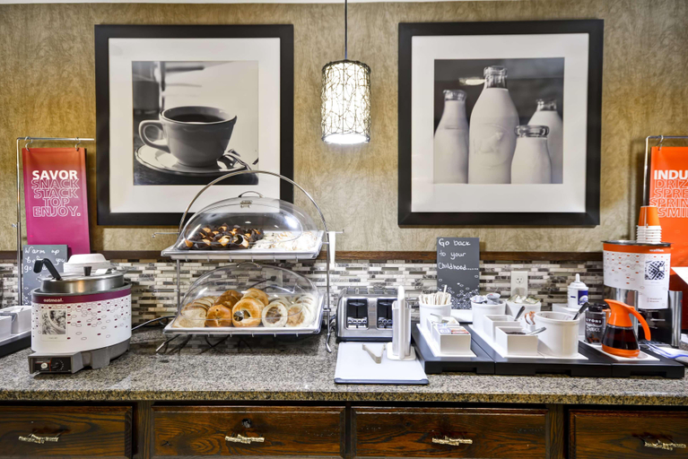 Food & Drinks 5, Hampton Inn Bozeman, Gallatin