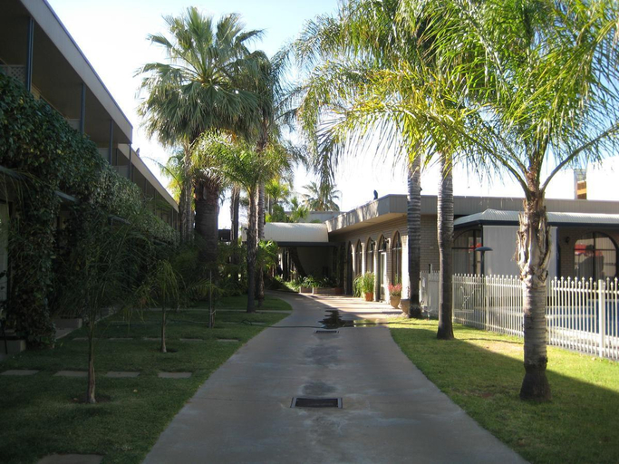 Exterior & Views 2, Sandors Motor Inn, Mildura - Pt A