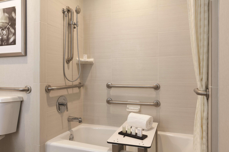 Bathroom 4, Embassy Suites Temecula Valley Wine Country, Riverside