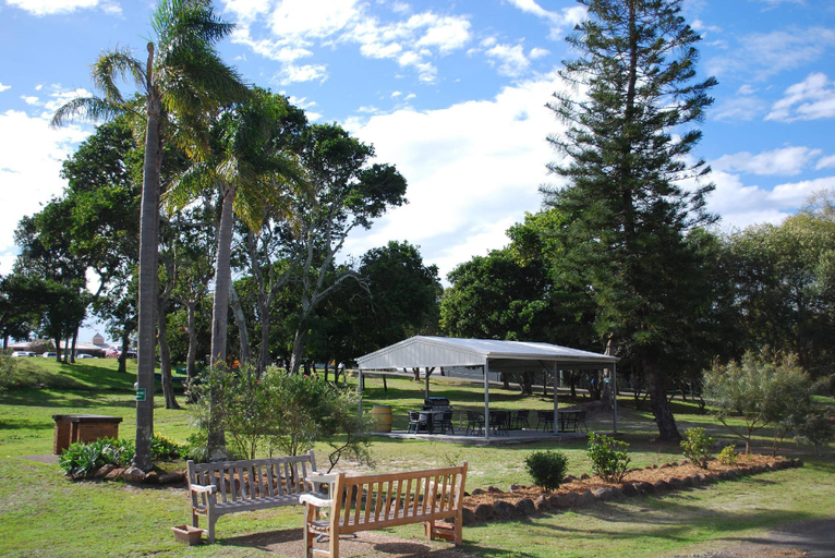 Exterior & Views 2, Fern Bay Motel, Port Stephens