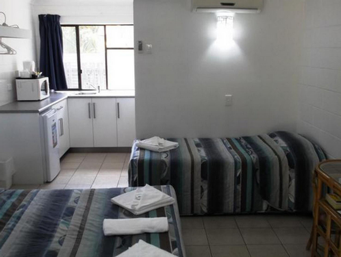Bedroom 3, Cool Palms Motel, Mackay - Pt A