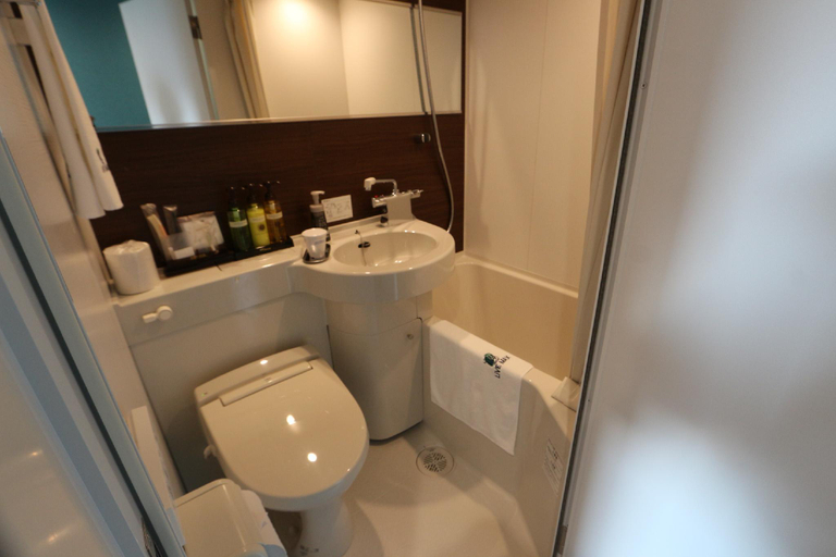 Bathroom, Livemax Numazu Ekimae, Numazu