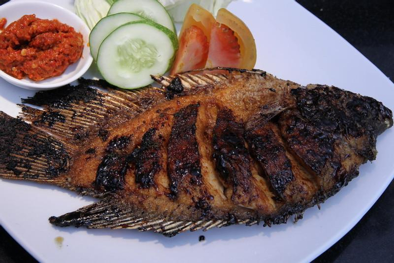 Food & Drinks 9