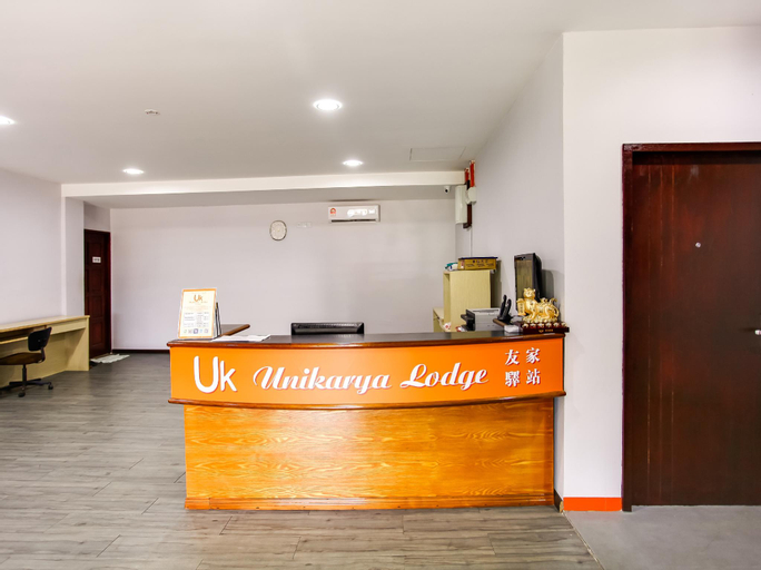 OYO 44066 Unikarya Lodge, Penampang