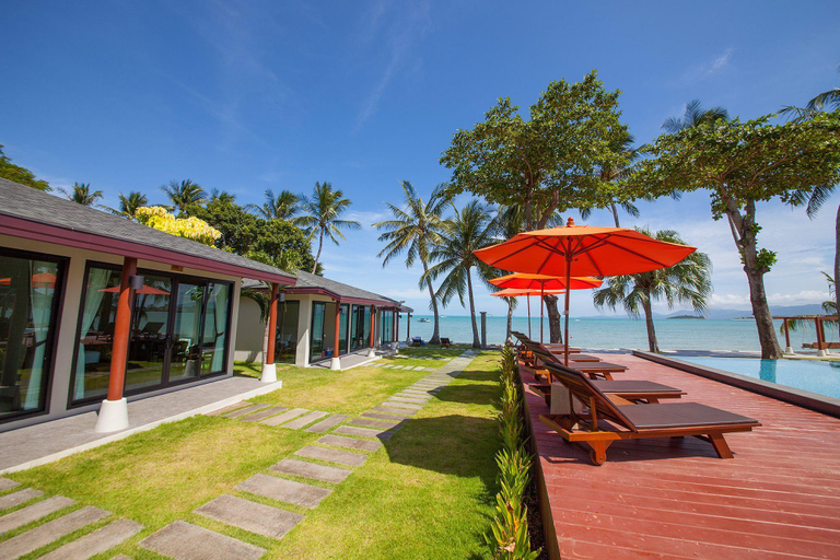 Exterior & Views 27