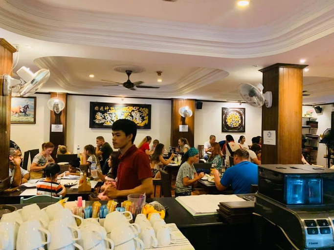 Food & Drinks 5, Surin Bay Inn, Pulau Phuket