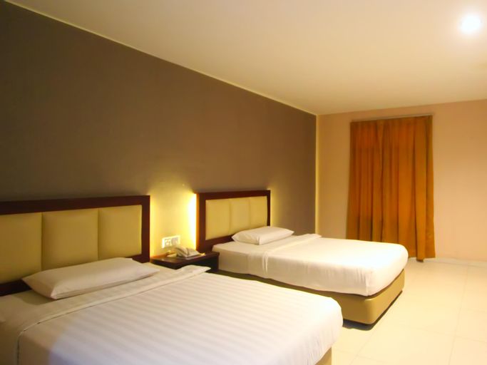 Lovina Inn Penuin, Batam