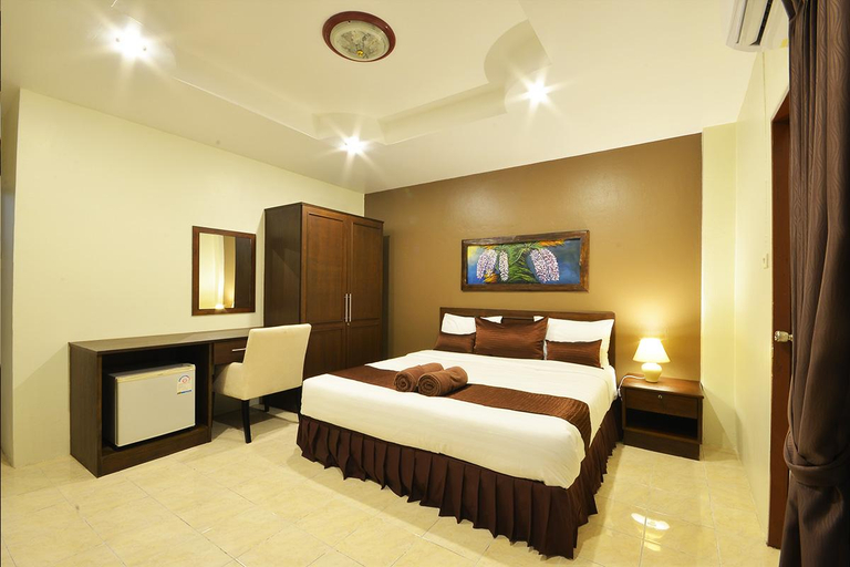 Bedroom 4, The Links Hotel Pattaya, Pattaya
