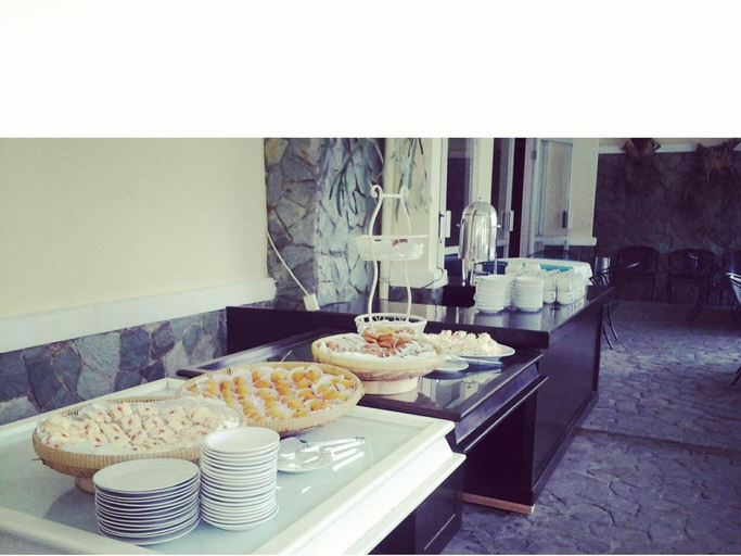 Food & Drinks, Bumi Ciherang Hotel & Villa, Cianjur