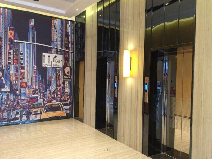 Public Area 5, IU Hotel Zhanjiang Haibin Park Seaview Corridor, Zhanjiang