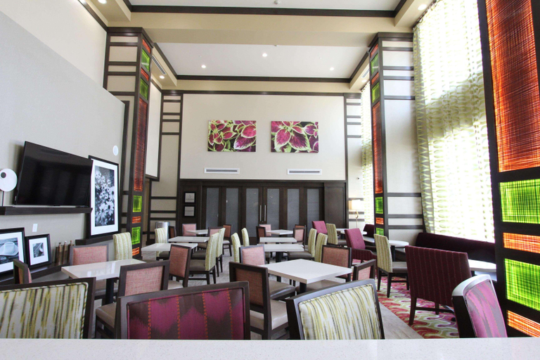 Public Area 2, Hampton Inn & Suites Dallas Market Center, Dallas