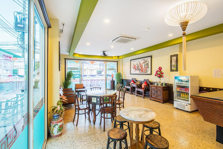 Public Area 2, Le Hua, Phuket Island