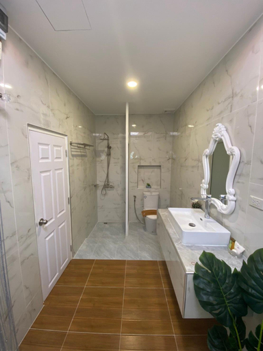 Bathroom 5, Bee Orchid Pool Villa, Pattaya