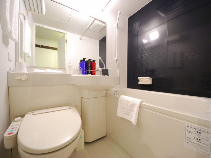 Bathroom 4, Sotetsu Fresa Inn Hamamatsucho Daimon, Minato