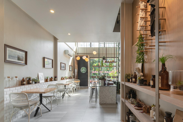 Food & Drinks 5, Sugar Ohana Poshtel, Phuket Island