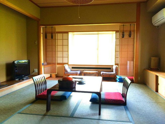 Bedroom 3, Kawaguchi-ko Hotel, Fujikawaguchiko