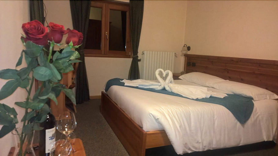 Bedroom 4, Hotel Ristorante Valle Del Bitto, Sondrio